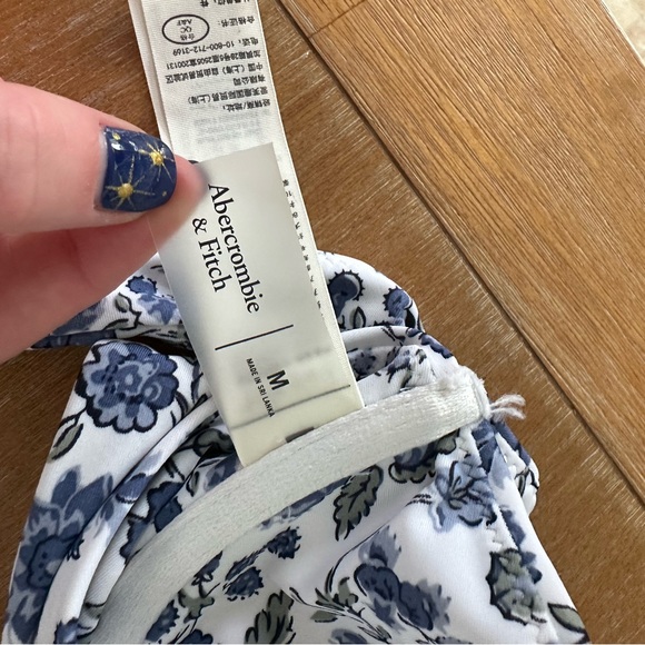 white floral swim top - Picture 2 of 4